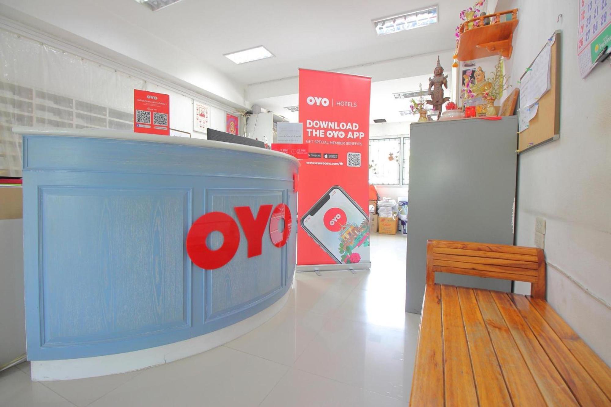 Super Oyo 498 Ladawan Villa Banguecoque Exterior foto