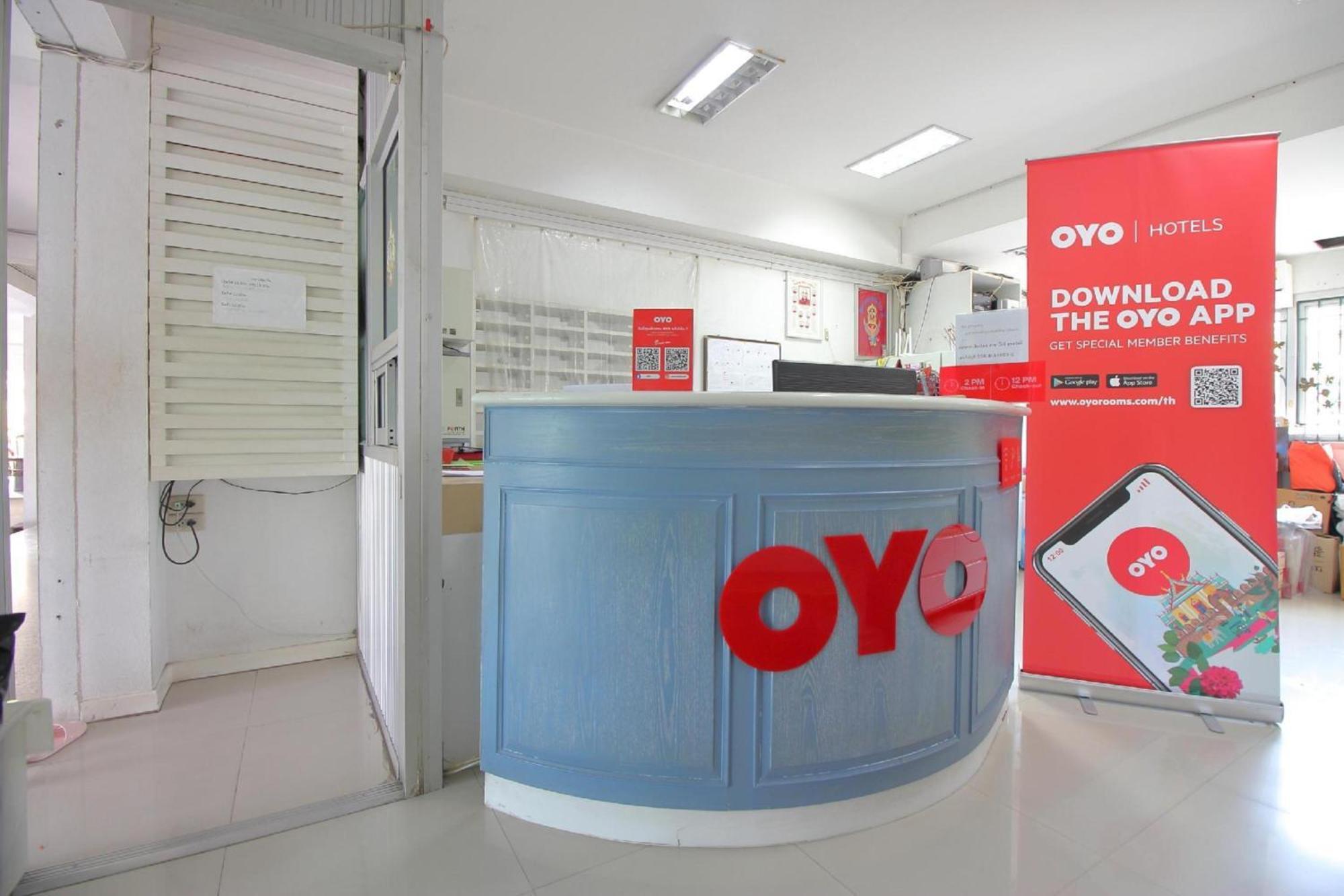 Super Oyo 498 Ladawan Villa Banguecoque Exterior foto