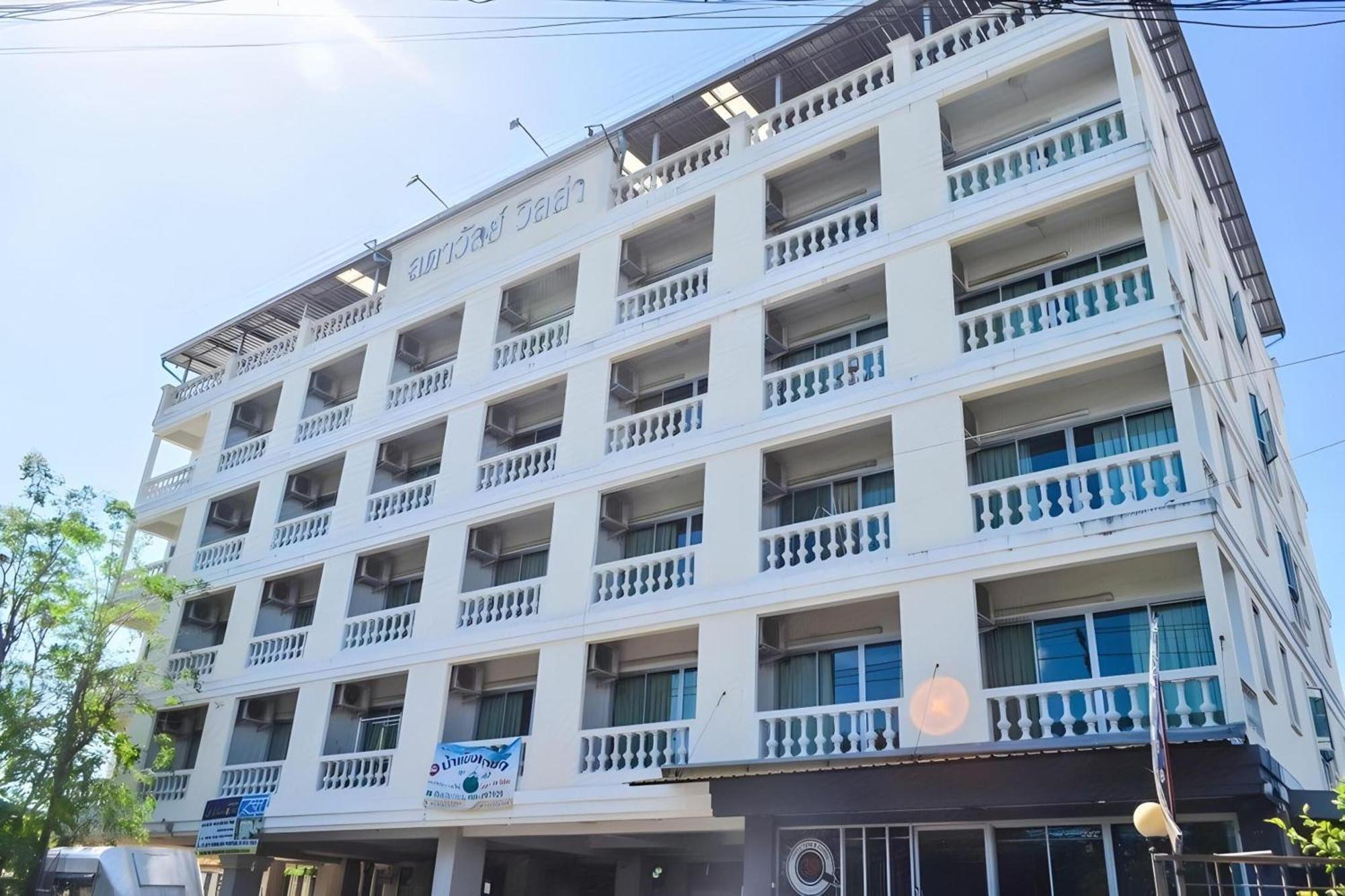 Super Oyo 498 Ladawan Villa Banguecoque Exterior foto
